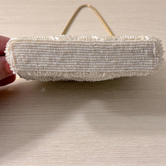 La Regale Vintage Kiss Lock Beaded Bag EUC - Picture 3 of 4